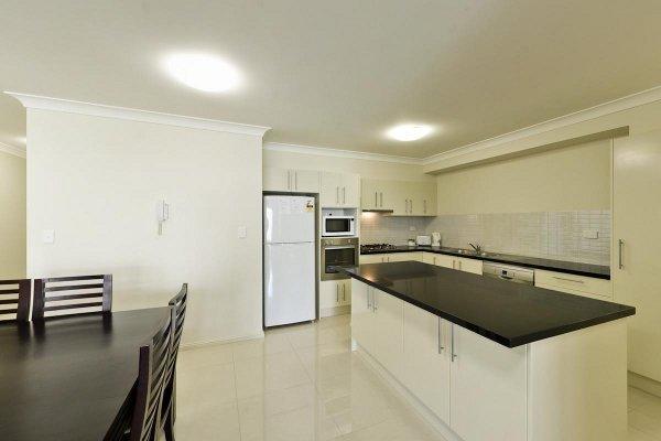 Astina Serviced Apartments - Central Penrith Ruang foto