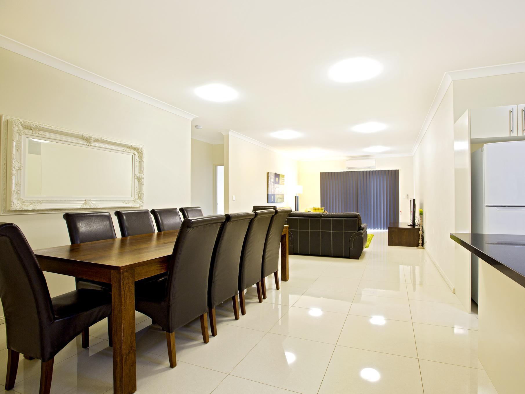 Astina Serviced Apartments - Central Penrith Bagian luar foto